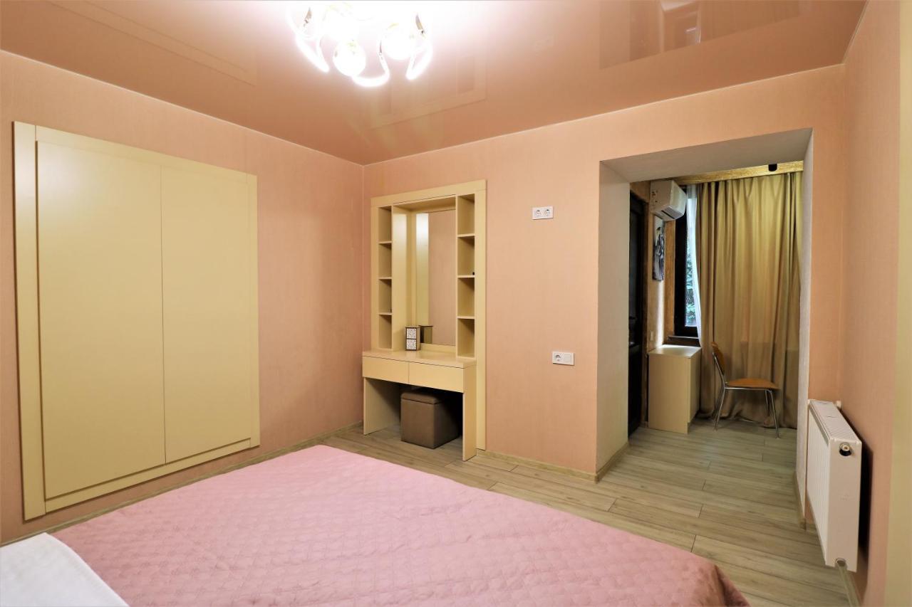 Apartment On Gudiashvili Tbilisi Esterno foto